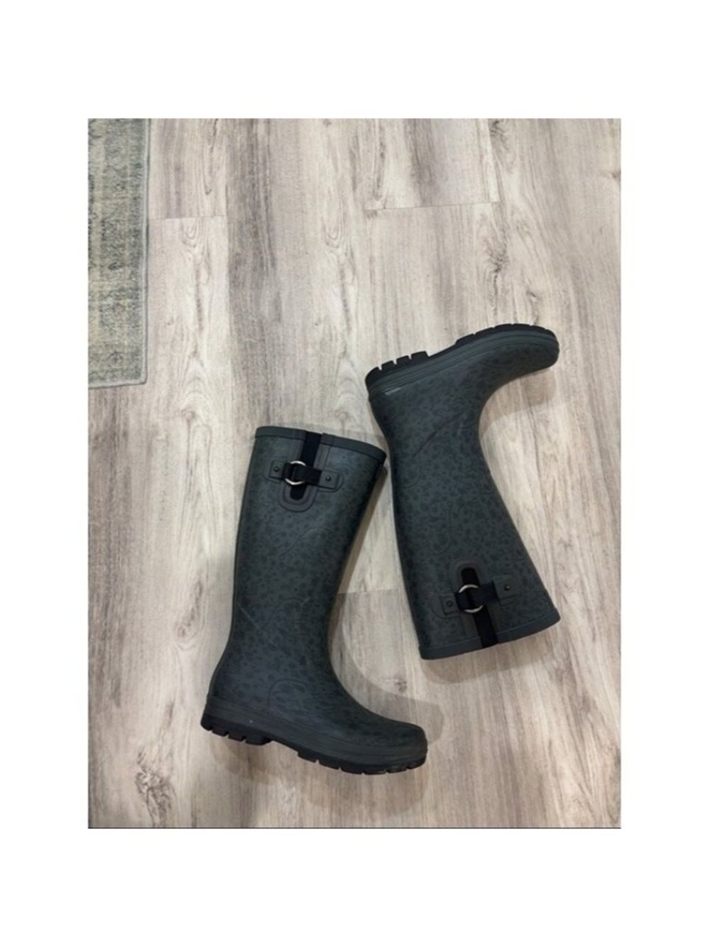 Helly Hansen Classic Women's Black and green Floral Rain Boots size 9